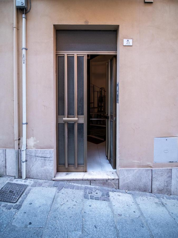 Little Diamond - City Centre Διαμέρισμα Κάλιαρι Εξωτερικό φωτογραφία